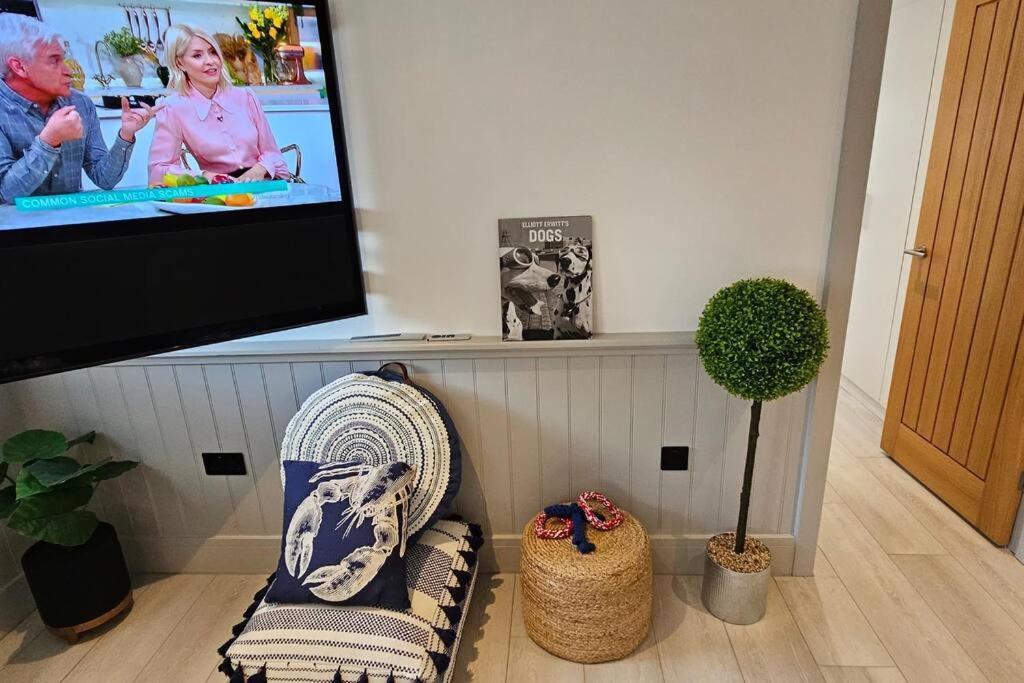 Humberston Boathouse Lodge & Hot Tub - Cleethorpes Beach Cabin Chalet Εξωτερικό φωτογραφία