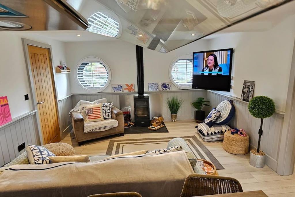 Humberston Boathouse Lodge & Hot Tub - Cleethorpes Beach Cabin Chalet Εξωτερικό φωτογραφία