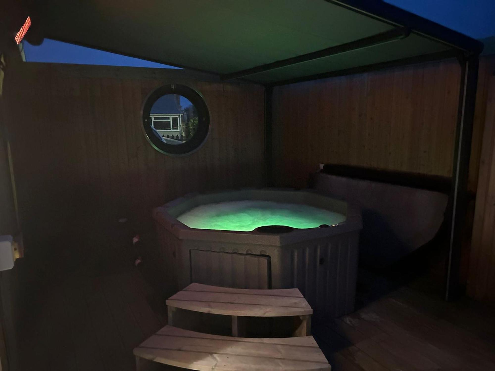 Humberston Boathouse Lodge & Hot Tub - Cleethorpes Beach Cabin Chalet Εξωτερικό φωτογραφία